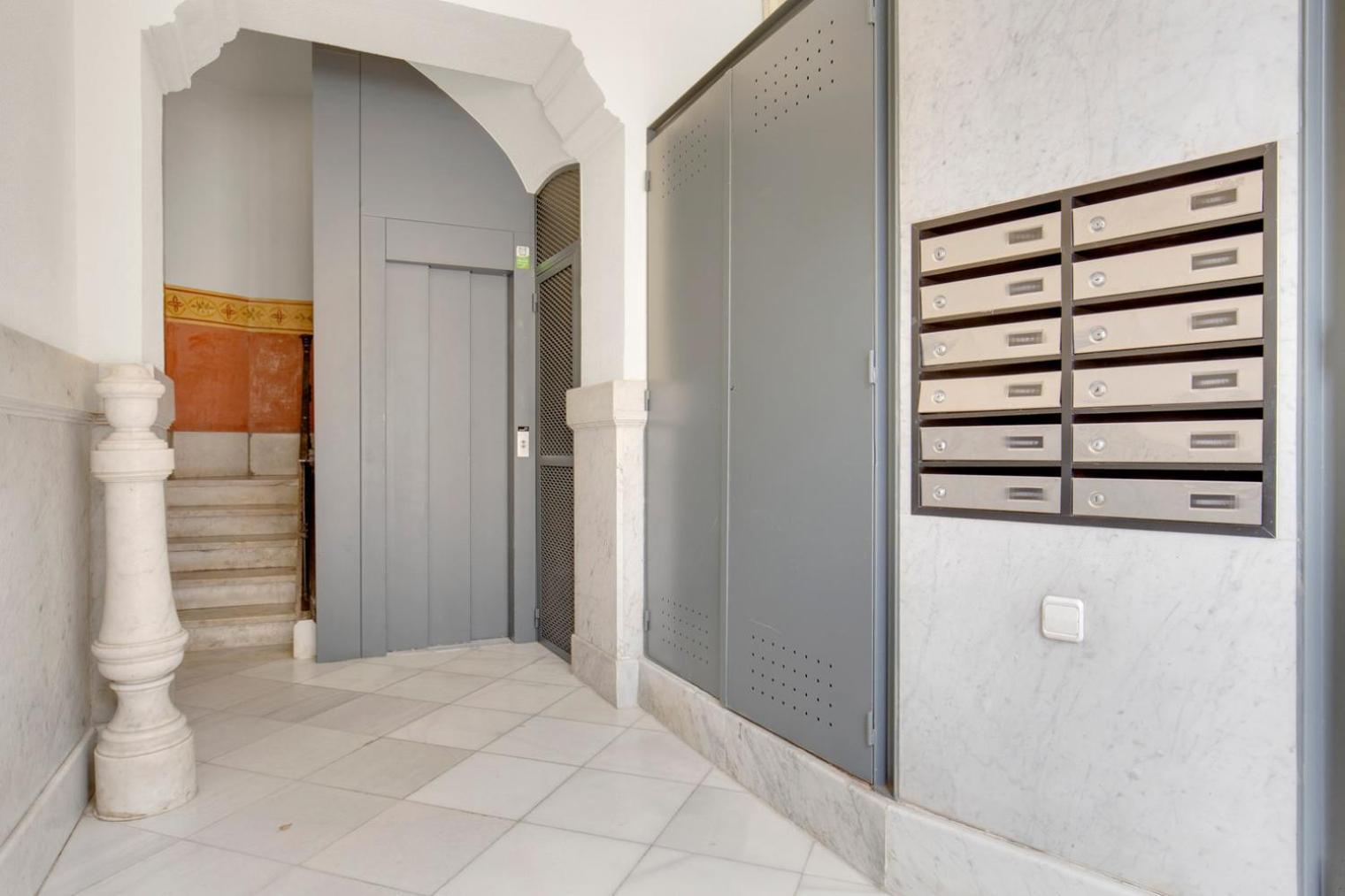 Blueground El Born Furnished Equipped Bcn-34 Appartamento *